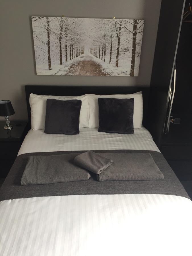 Citi North Hotell Belfast Exteriör bild