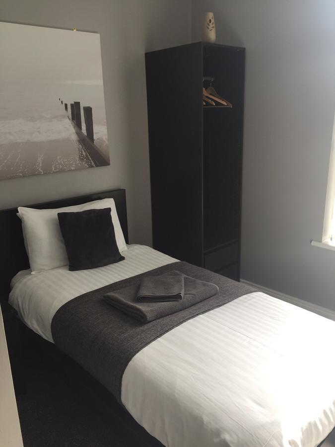 Citi North Hotell Belfast Exteriör bild