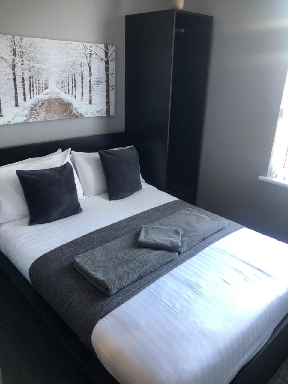 Citi North Hotell Belfast Exteriör bild