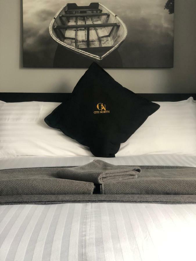 Citi North Hotell Belfast Exteriör bild